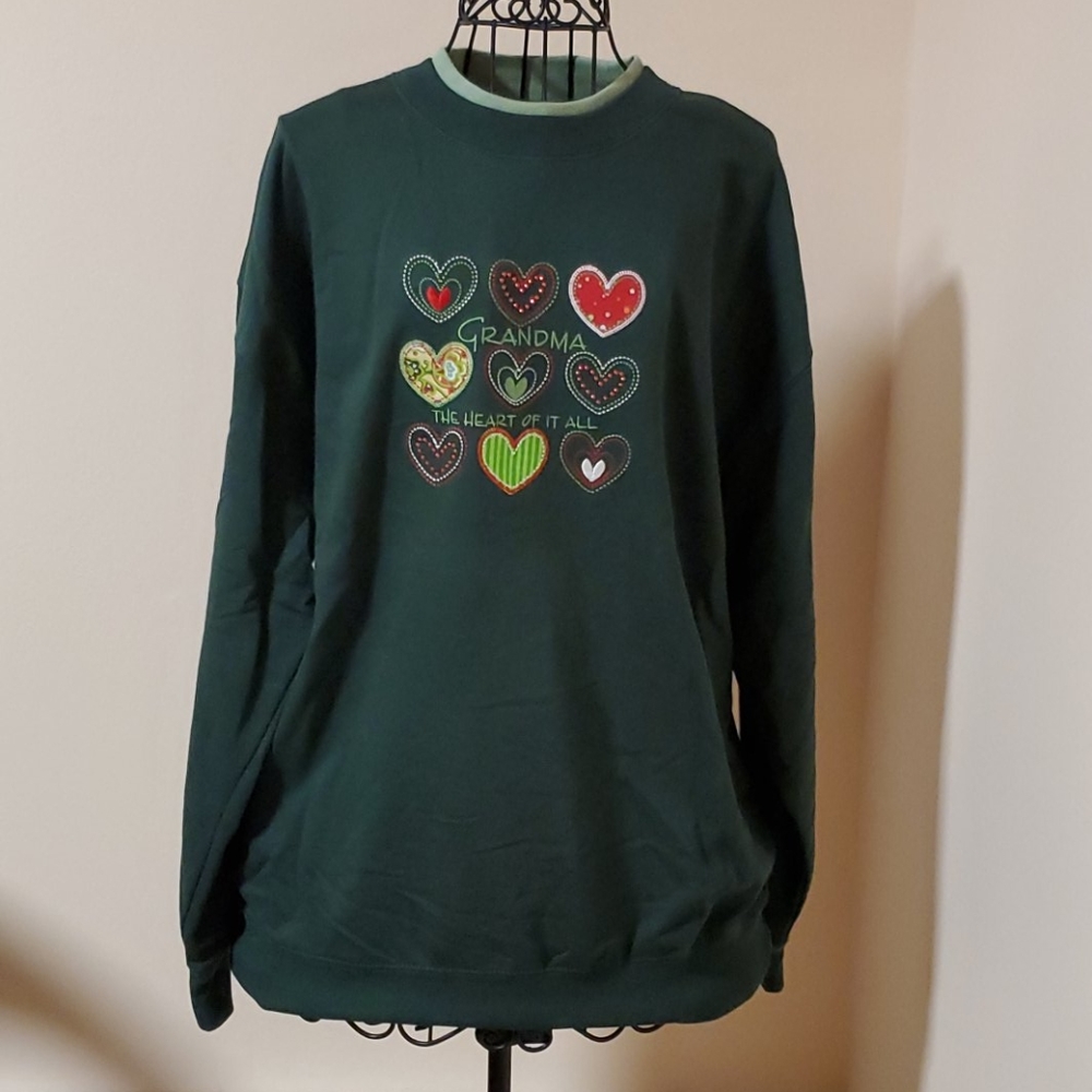 M & C Sportswear grandma sweatshirt size L